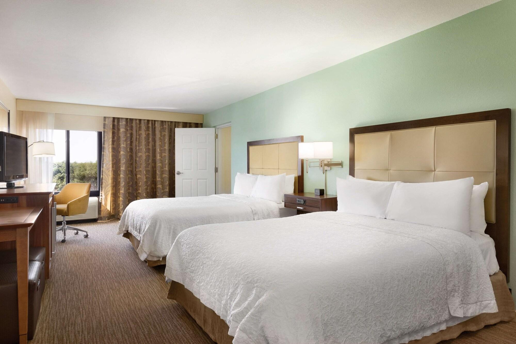 Hampton Inn & Suites Tarpon Springs Exterior photo