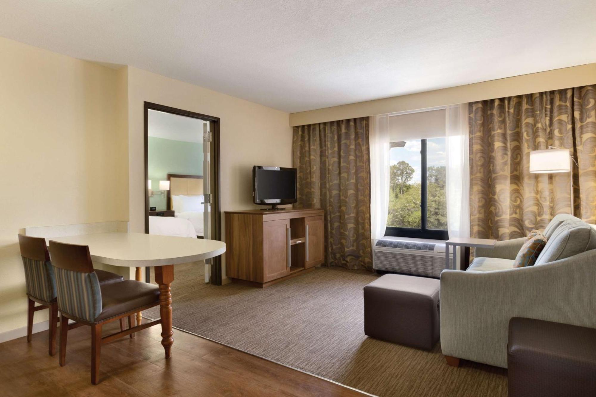 Hampton Inn & Suites Tarpon Springs Exterior photo
