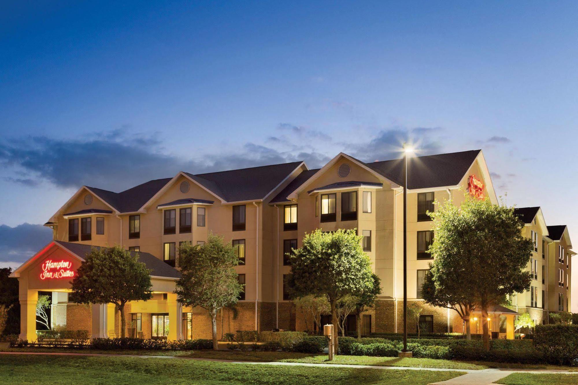 Hampton Inn & Suites Tarpon Springs Exterior photo